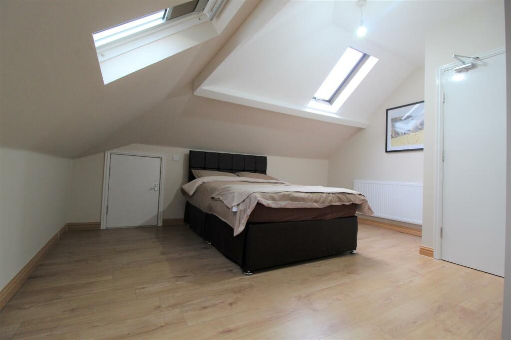 Additional image 8 of Meadvale Road, Croydon