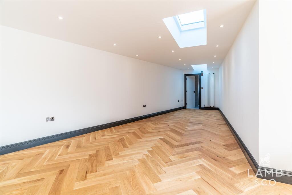 Additional image 12 of Freshwinds, Percival Road, Walton On The Naze