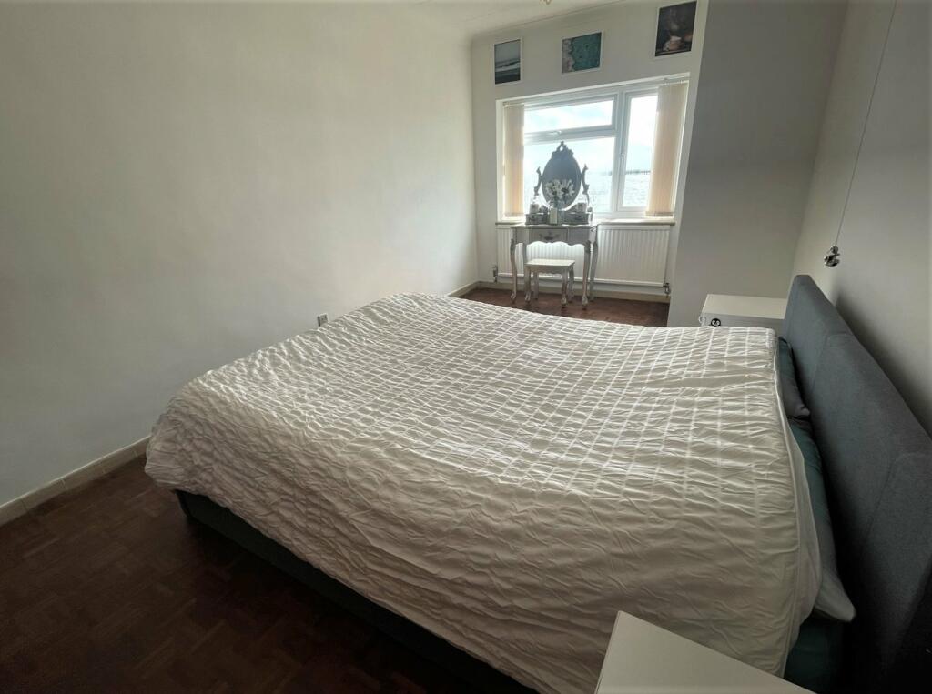 Additional image 11 of The Parade, WALTON ON THE NAZE, CO14