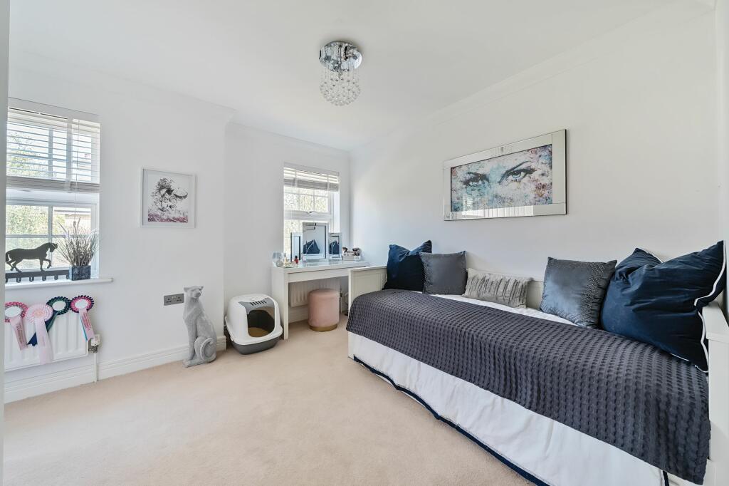 Additional image 20 of West Parkside, Warlingham, CR6