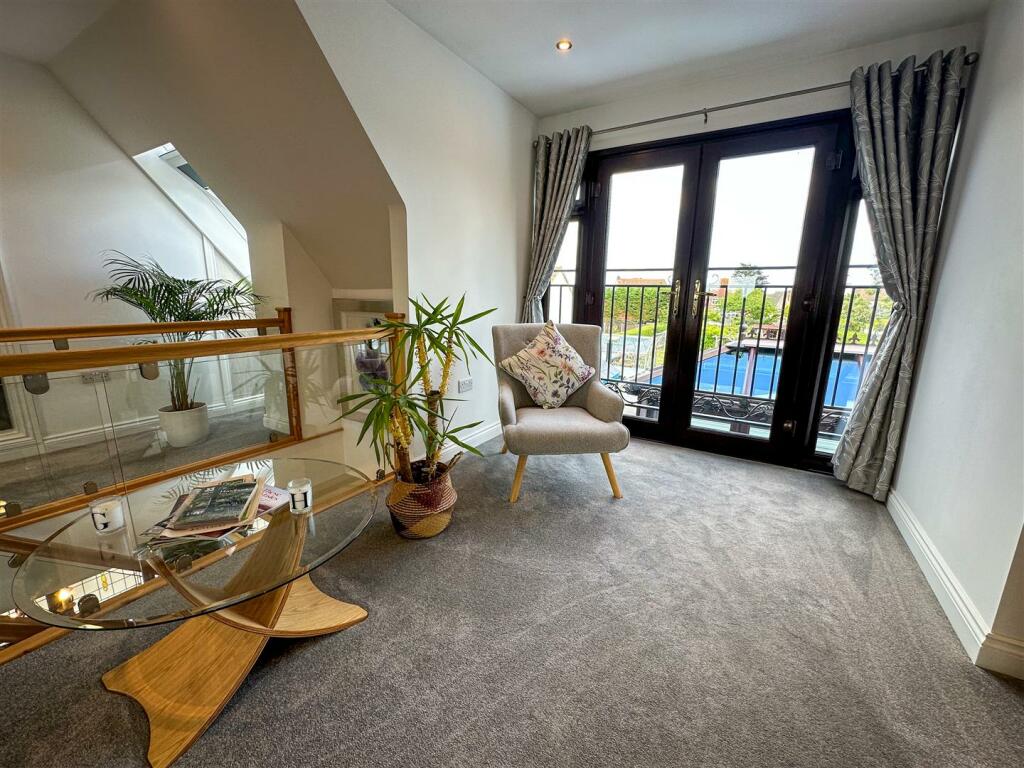 Additional image 25 of Southcliff Park, East Clacton