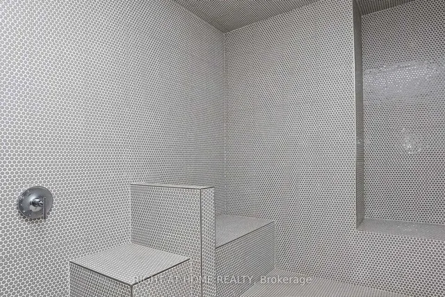 Additional image 37 of 30 Roehampton Ave Unit 1506