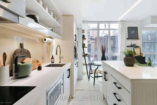 Additional image 7 of 39 Sherbourne St Unit 202