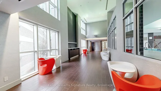 Additional image 38 of 8 York St Unit 1010