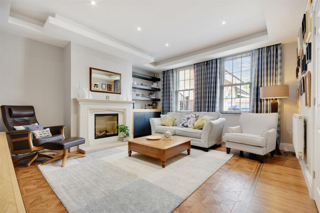 Additional image 14 of Thorndon Approach, Herongate, Brentwood