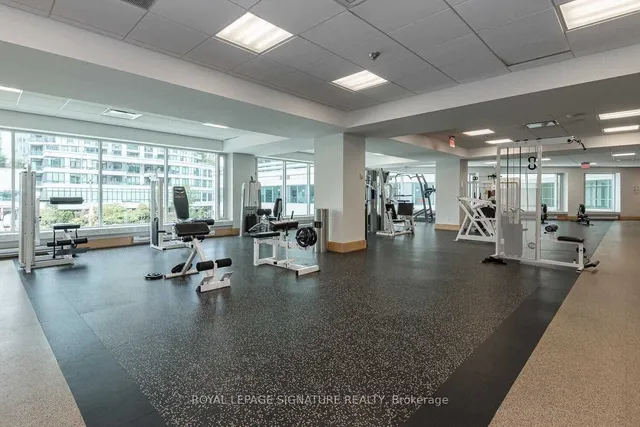 Additional image 36 of 10 Yonge St Unit 413