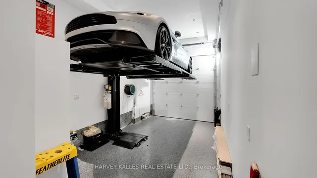 Additional image 31 of 4 Douglas Cres