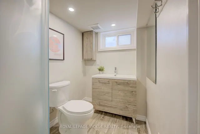 Additional image 25 of 46 Crestwood Ave