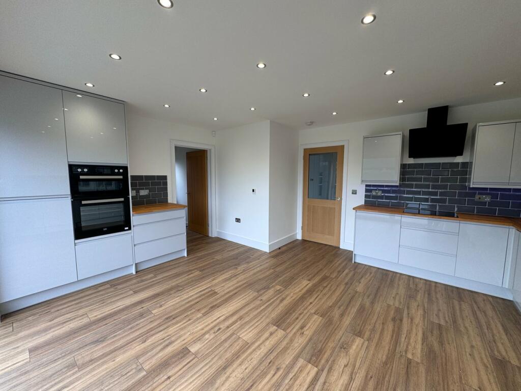 Additional image 5 of Main Road, GREAT HOLLAND, CO13