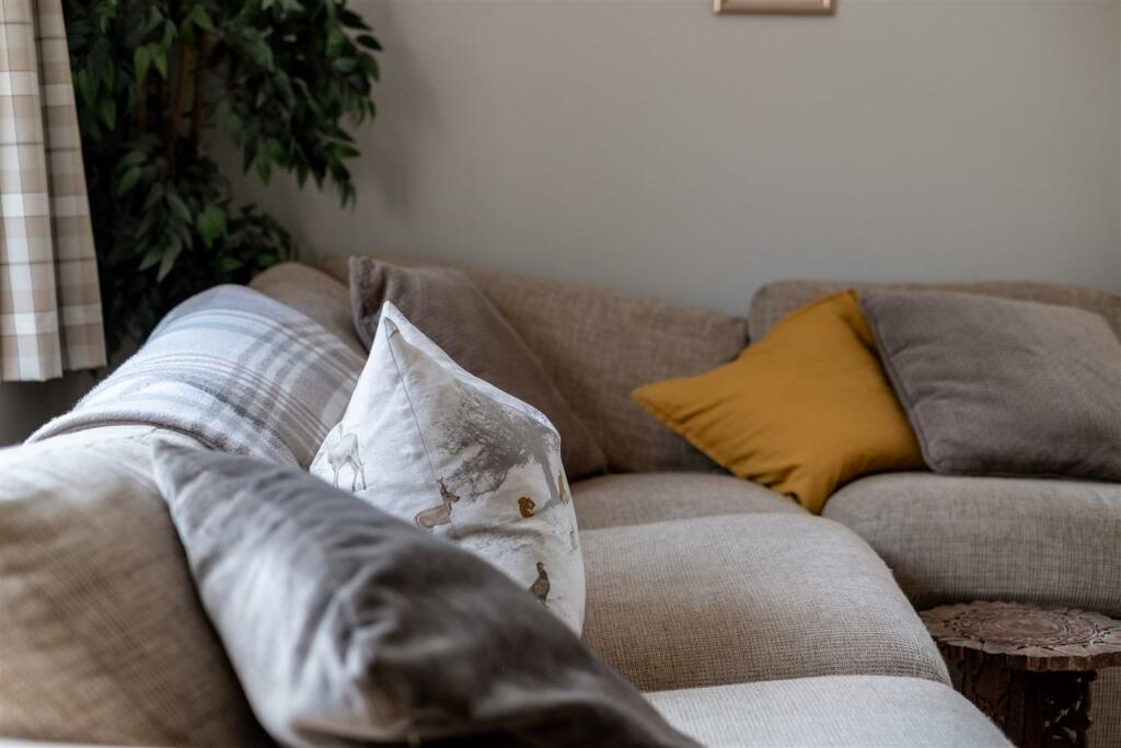 Additional image 5 of Victoria Road, Little Neston, NESTON