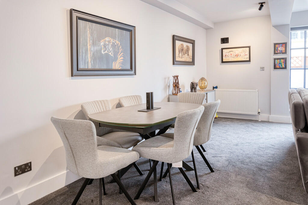 Additional image 6 of Town Centre, Technique Building