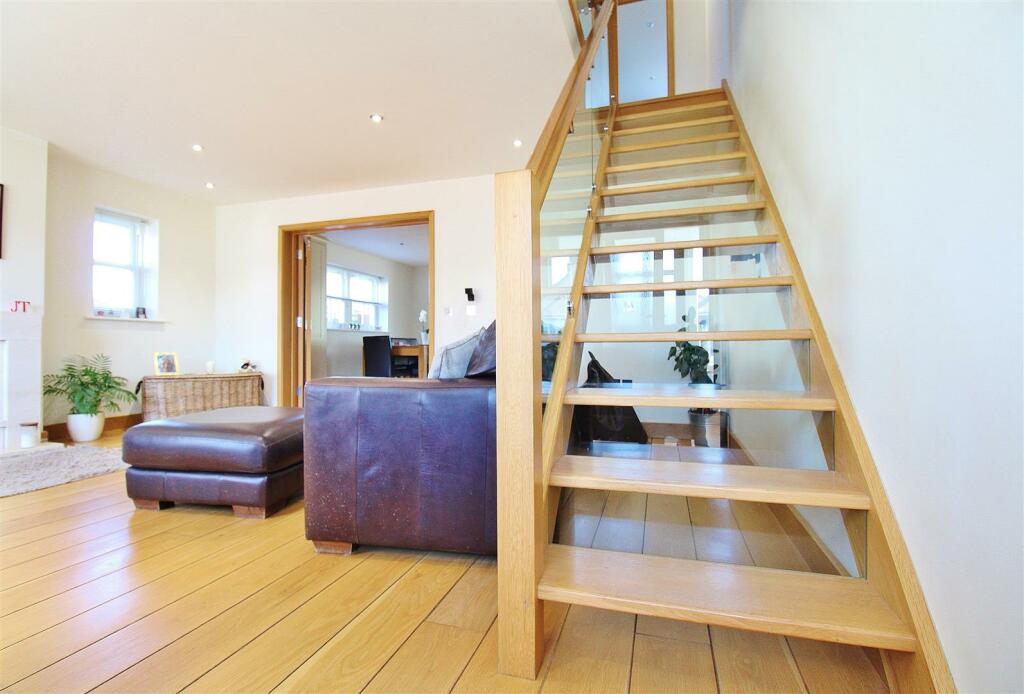 Additional image 6 of Walton Road, Frinton-On-Sea