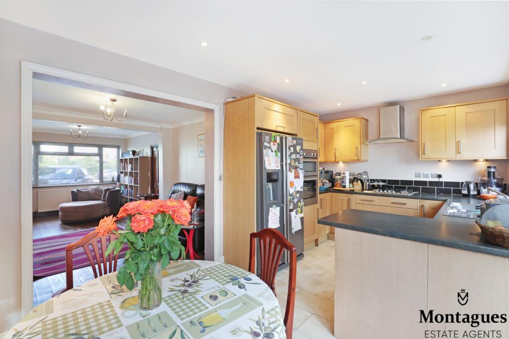 Additional image 9 of Hemnall Street, Epping, CM16