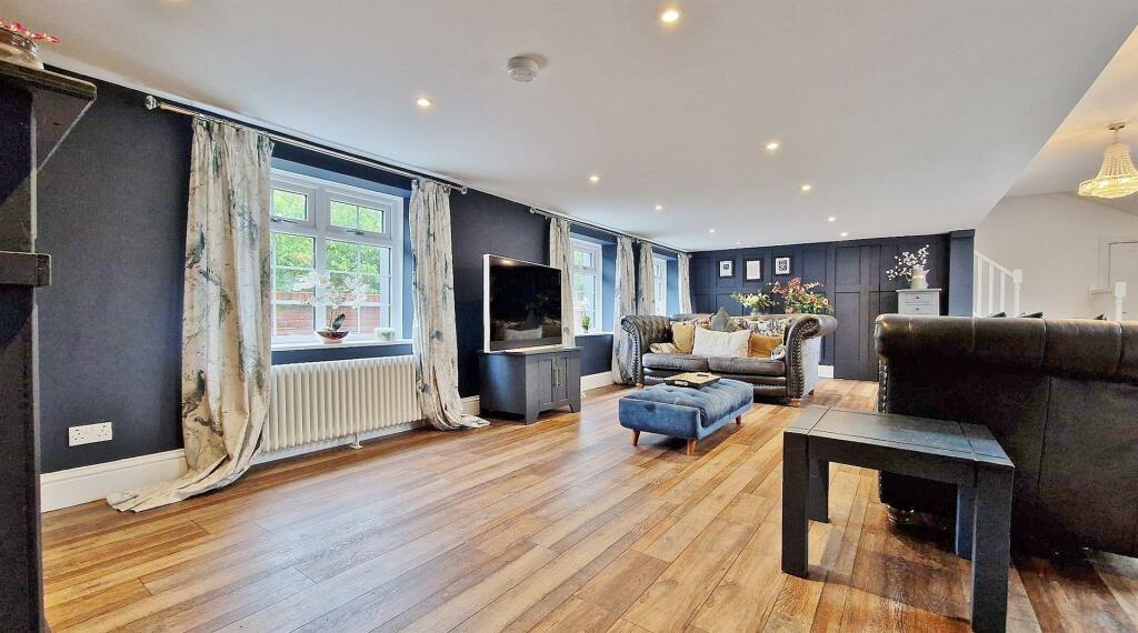 Additional image 5 of The Street, Kirby-Le-Soken