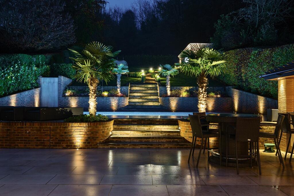 Additional image 4 of Dome Hill, Caterham, CR3