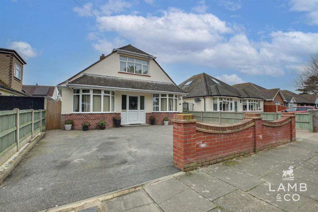 Additional image 20 of Lancaster Gardens West, Clacton-On-Sea