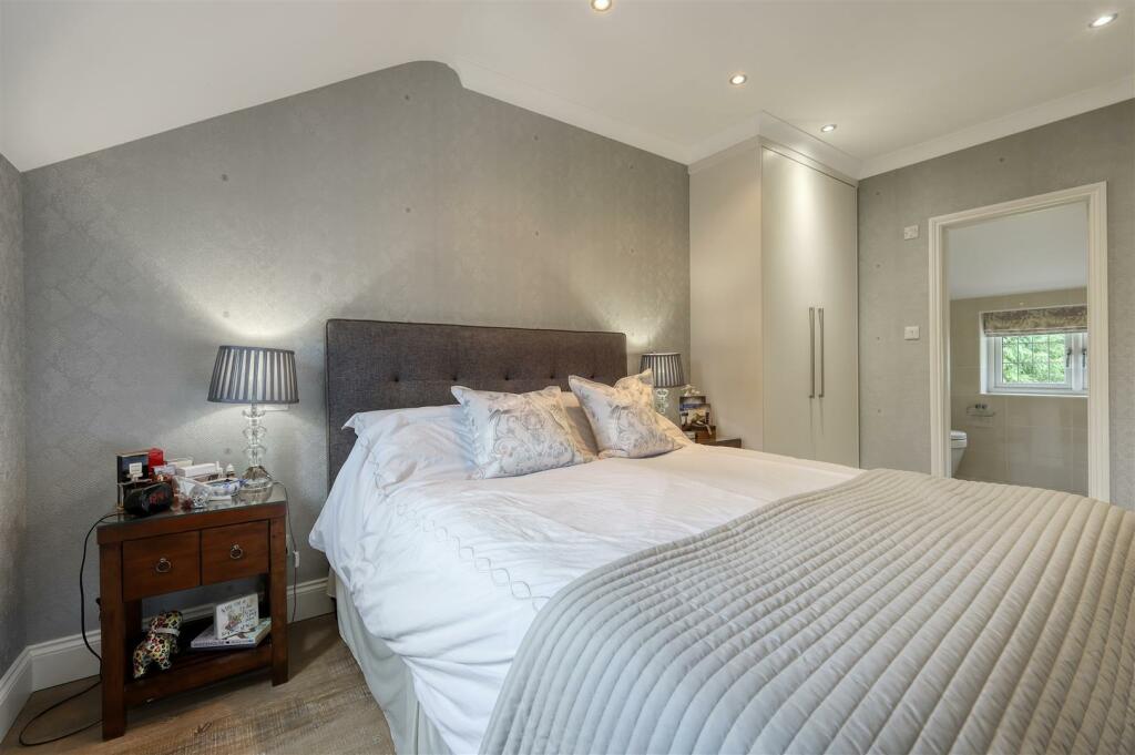 Additional image 19 of Stunning Detached Cottage:  Roydon