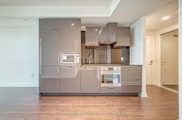 Additional image 12 of 238 Simcoe St