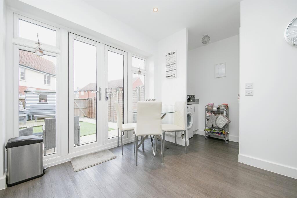 Additional image 4 of Quayside Parade, Rowhedge, Colchester