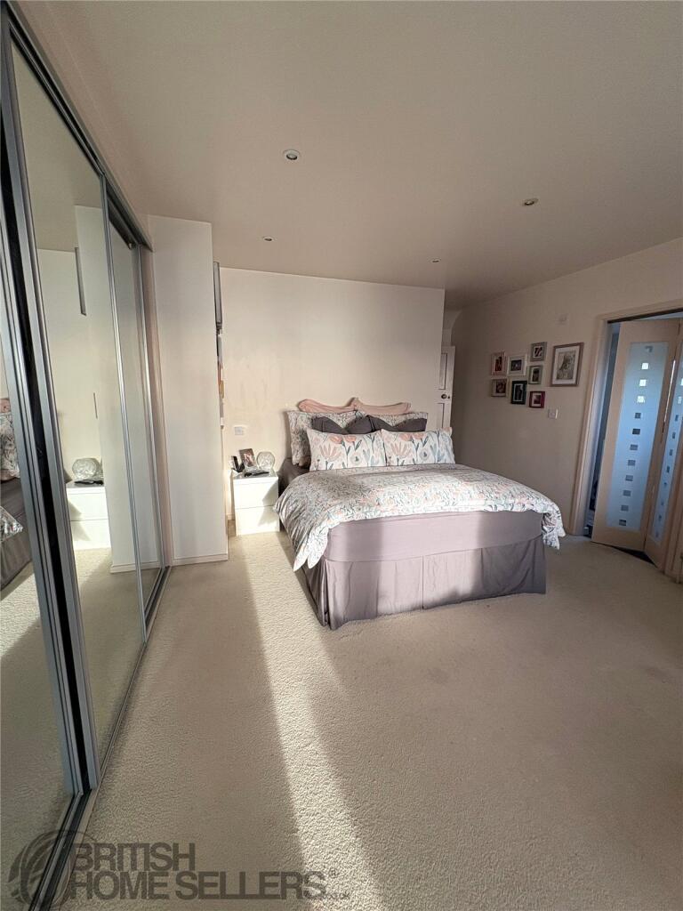 Additional image 14 of Kings Parade, Holland-on-Sea, Clacton-on-Sea, Essex, CO15