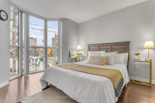 Additional image 17 of 725 King St Unit 213