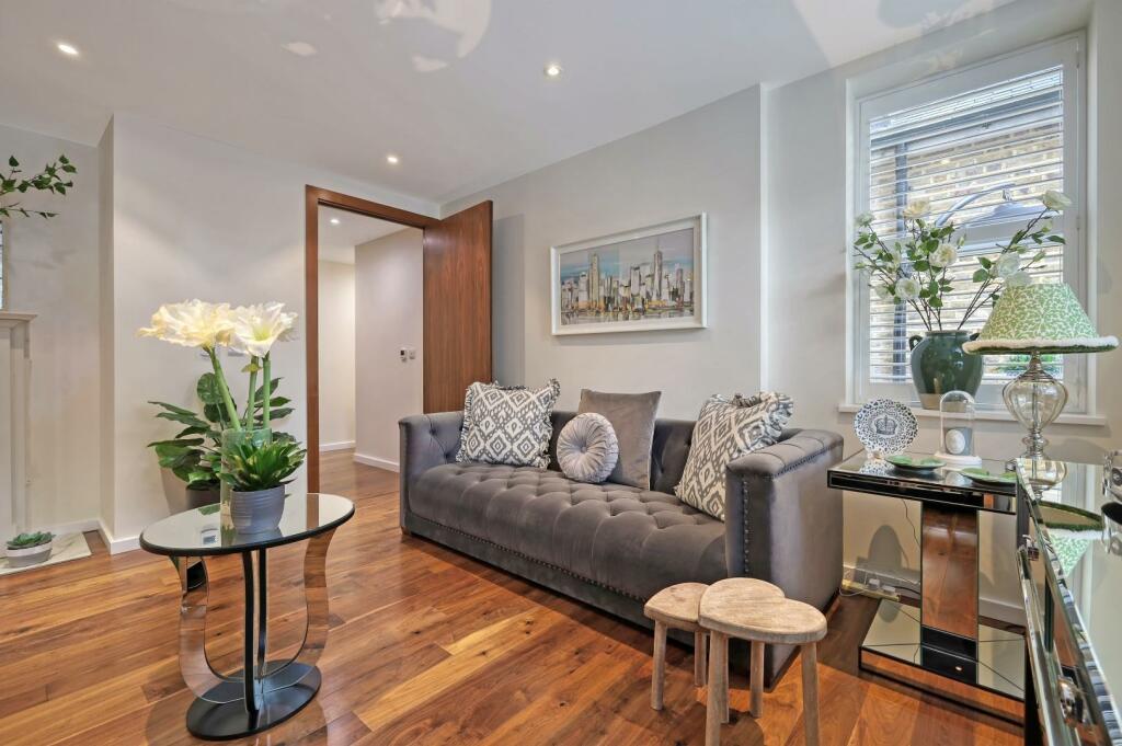 Additional image 12 of Piercing Hill, Theydon Bois,