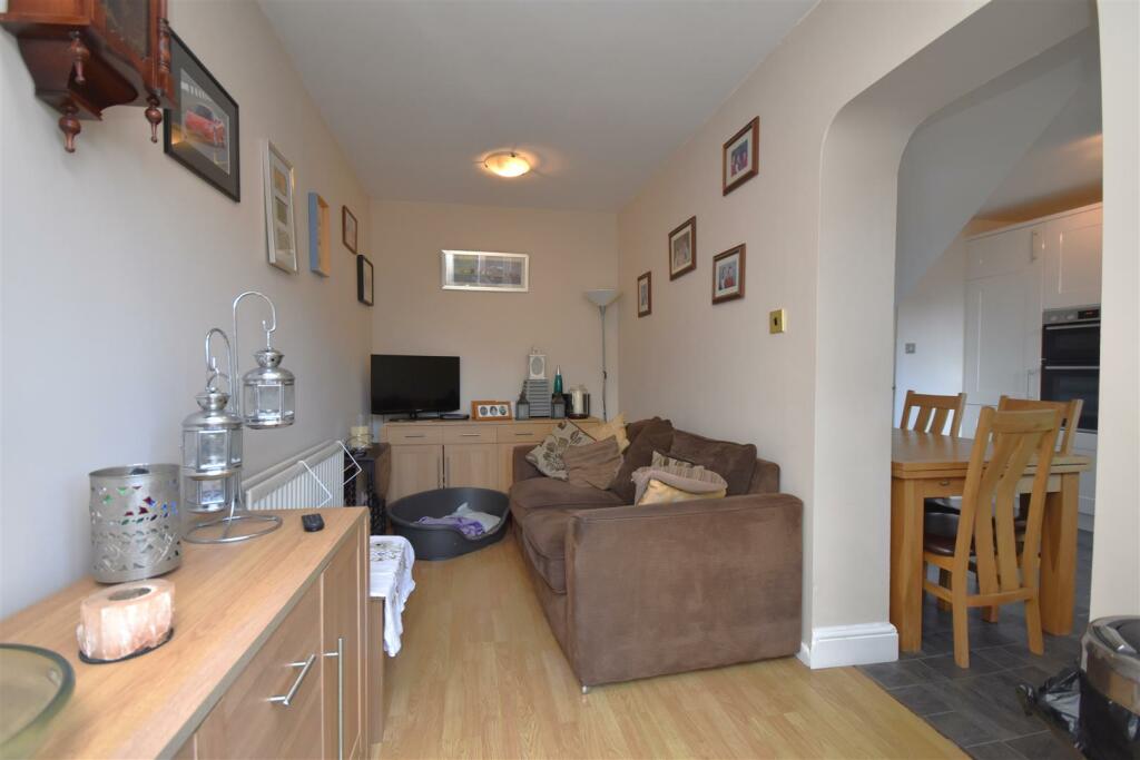 Additional image 12 of The Quillet, Neston