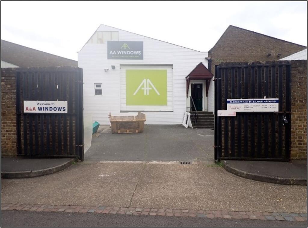 Additional image 5 of 5 The Fairway, Harlow, CM18 6LY