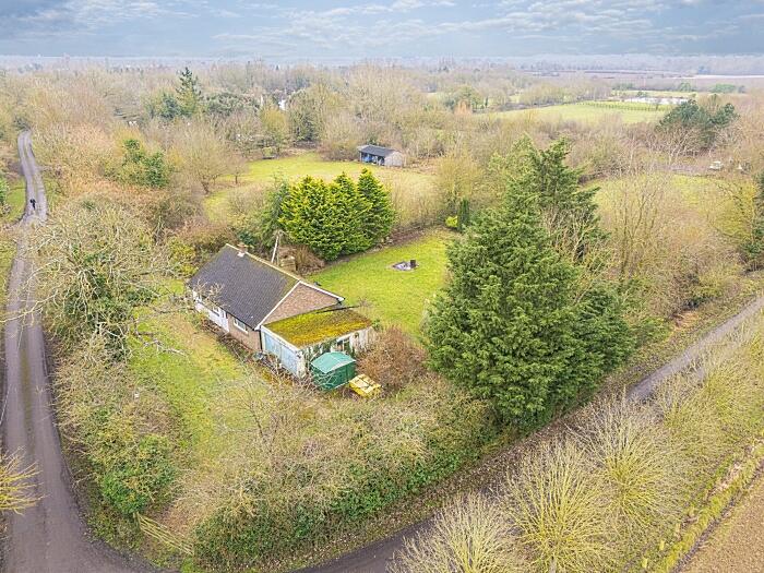 Additional image 3 of Pharisee Green, Dunmow, CM6