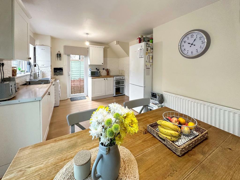 Additional image 4 of Sunnybank, Warlingham, Surrey, CR6 9SS
