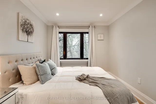 Additional image 26 of 293 Chaplin Cres