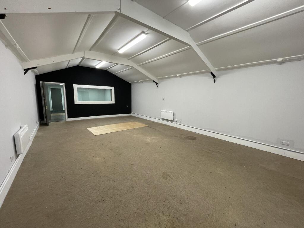 Additional image 4 of Ongar