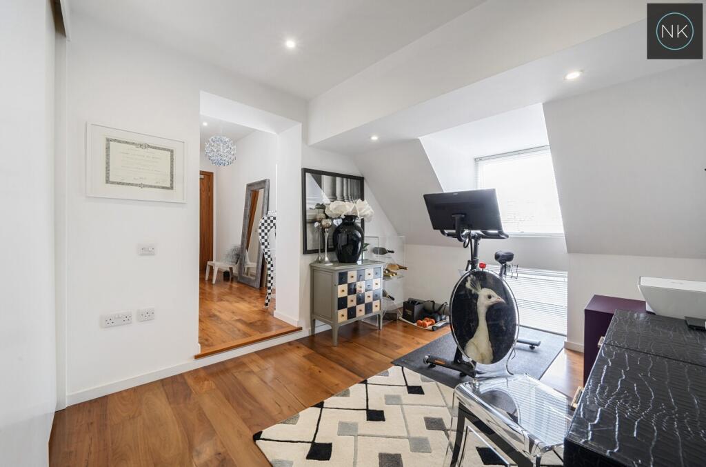 Additional image 21 of Coopers Court, Piercing Hill, Theydon Bois, Epping, Essex, CM16