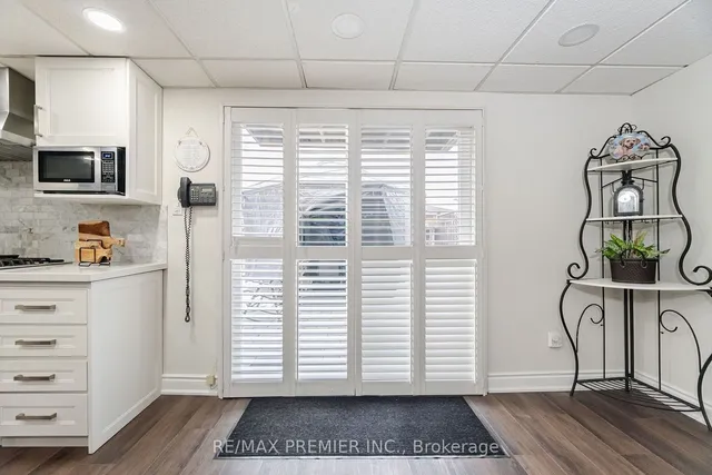 Additional image 26 of 14 Capstan Crt