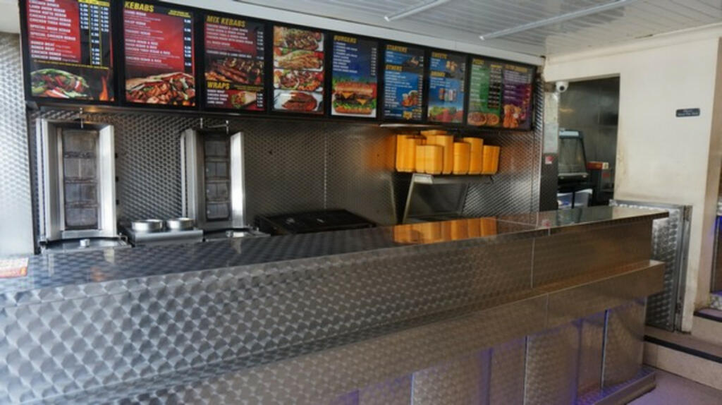 Additional image 4 of LATE LICENCE KEBAB, CHICKEN & PIZZA SHOP, ESSEX