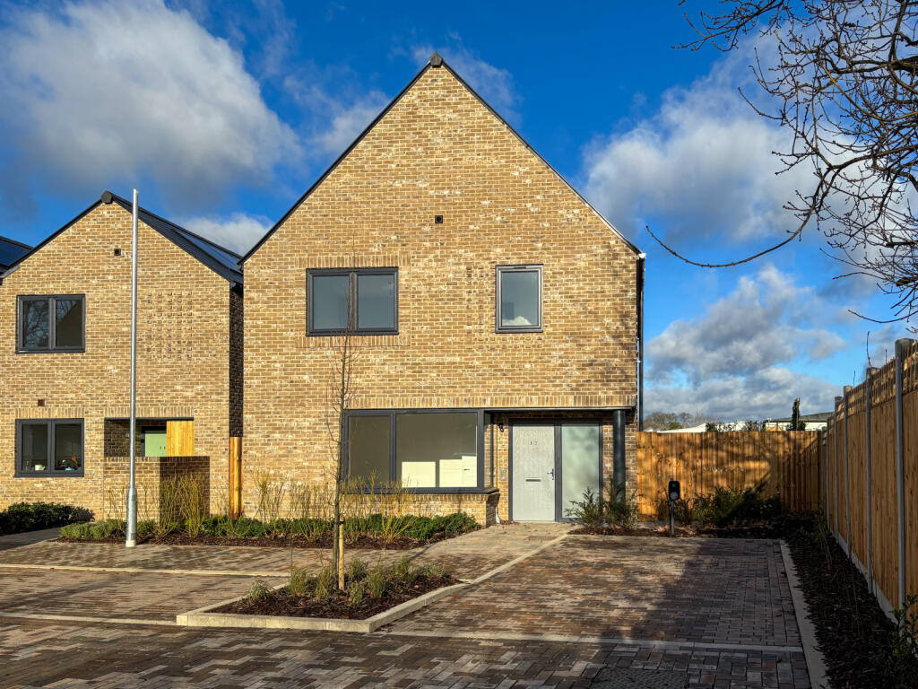 Additional image 28 of Oakview Walk, Harlow, Essex, CM18