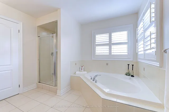 Additional image 19 of 29 Ladbrook Cres