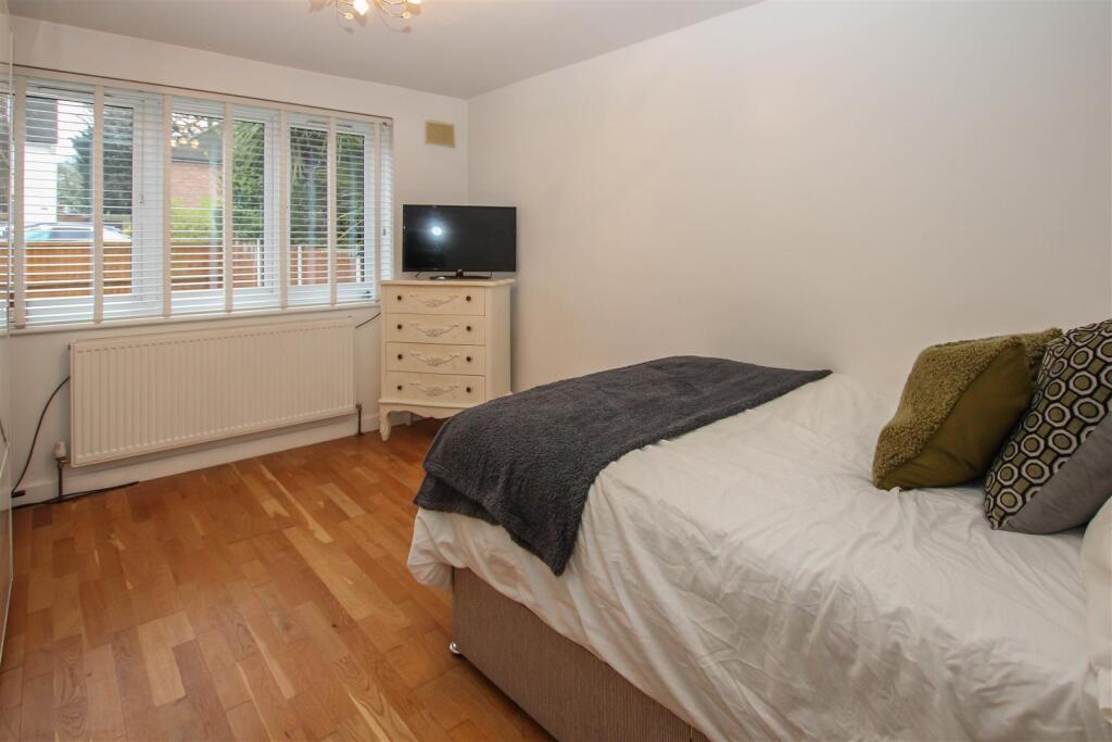 Additional image 7 of Hawthorn Avenue, Brentwood