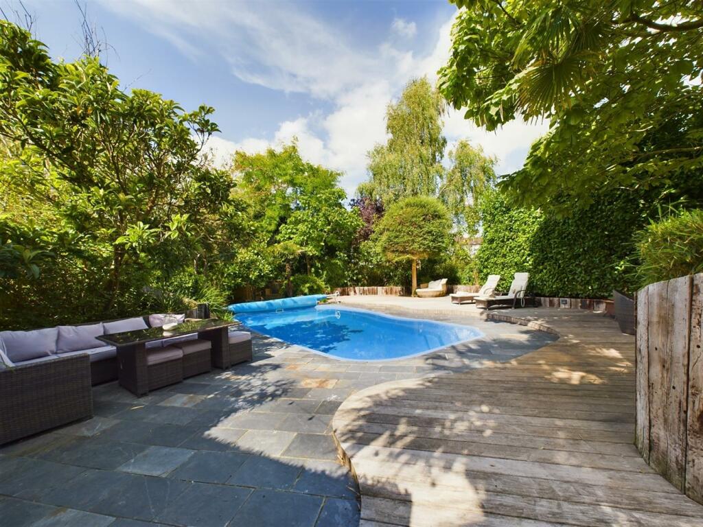 Additional image 17 of Lackford Road, Chipstead, Coulsdon