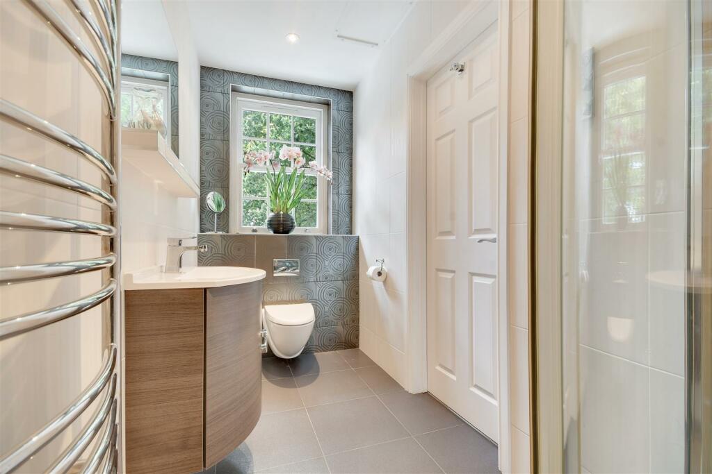 Additional image 24 of Thorndon Approach, Herongate, Brentwood