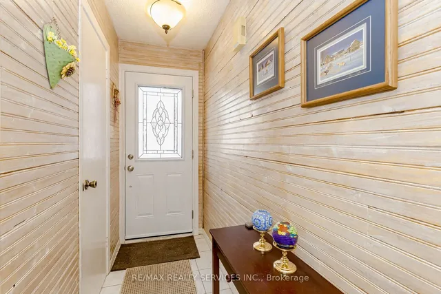 Additional image 3 of 4 Collins Cres