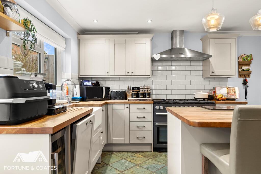 Additional image 8 of Parkfields, Roydon, Harlow