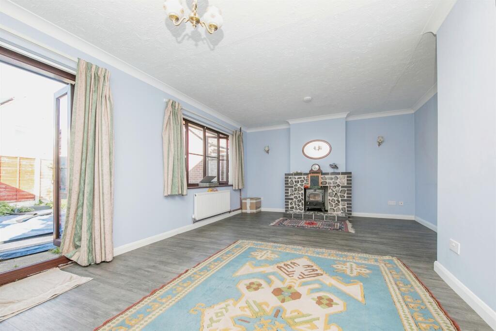 Additional image 4 of Parsons Heath, Colchester