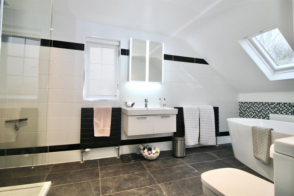 Additional image 12 of Park Lane, Ramsden Heath, Billericay