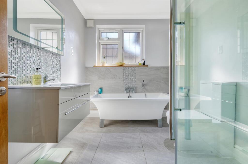 Additional image 20 of Newmans Drive, Hutton Burses