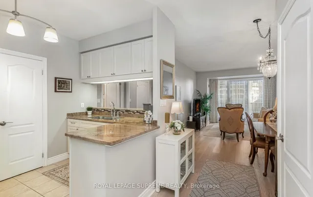 Additional image 4 of 2 Aberfoyle Cres Unit 411