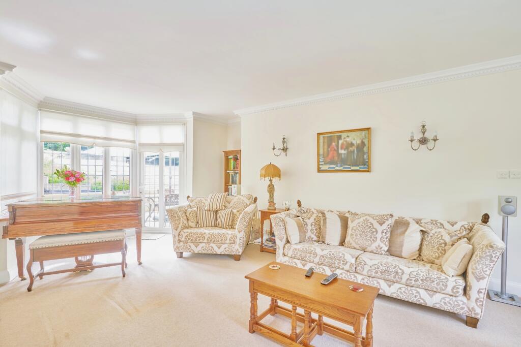 Additional image 3 of Croham Valley Road, South Croydon, CR2