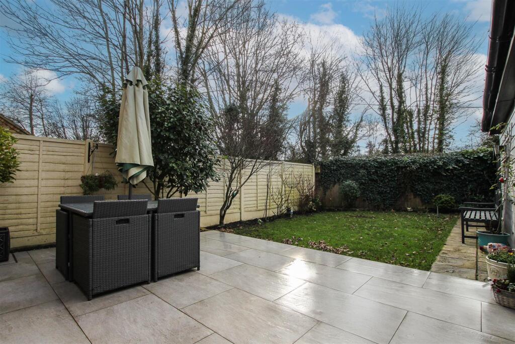 Additional image 16 of The Finchingfields, Kelvedon Hatch, Brentwood