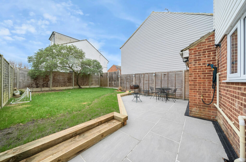 Additional image 16 of Rayfield Close, Barnston, Dunmow, Essex, CM6