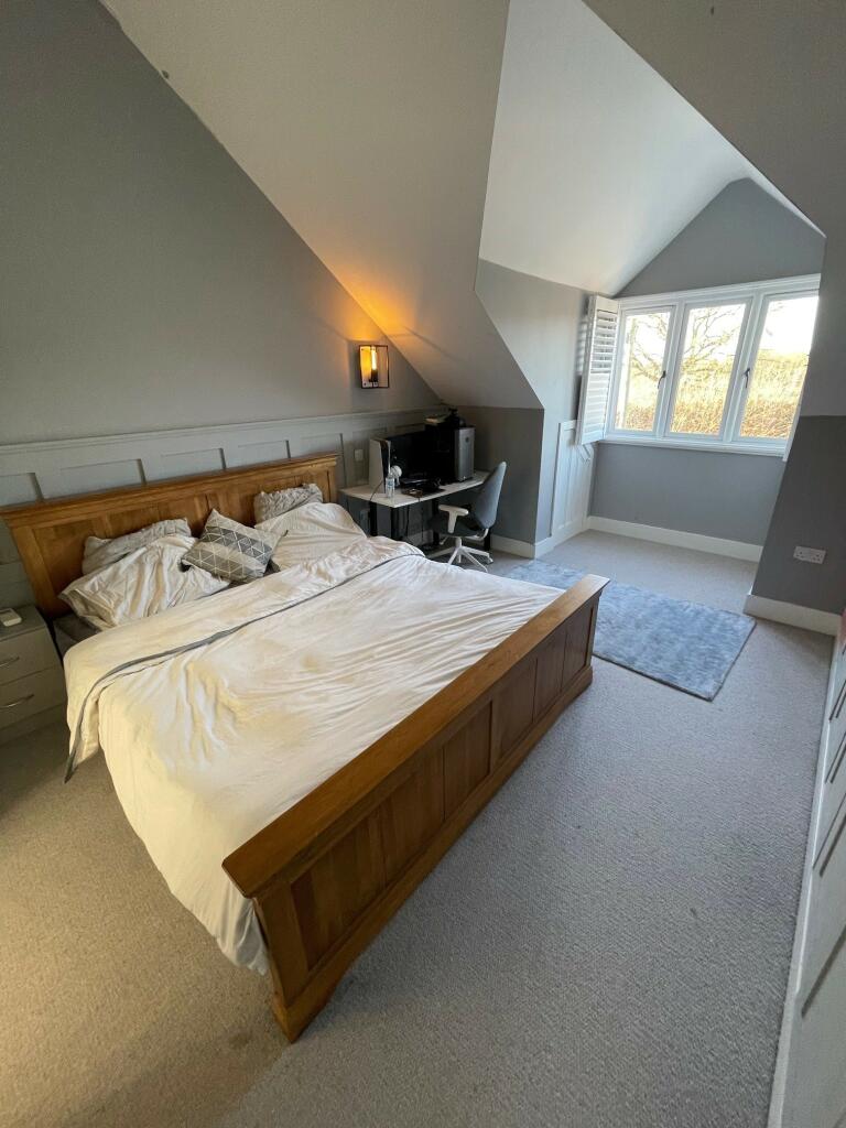 Additional image 19 of Oakview, Mill Lane, Hook End, Brentwood, Essex CM15 0PP